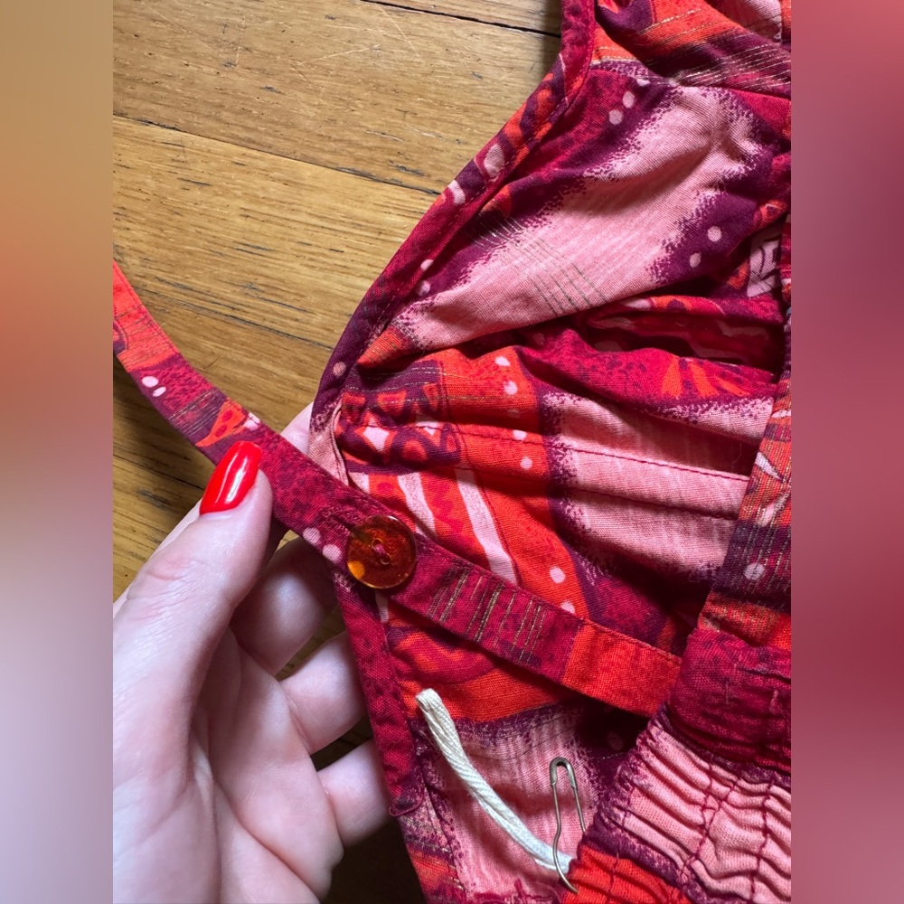 50s Vintage Kamehameha Red Cotton Sarong Wrap Dress - Picture 9 of 11